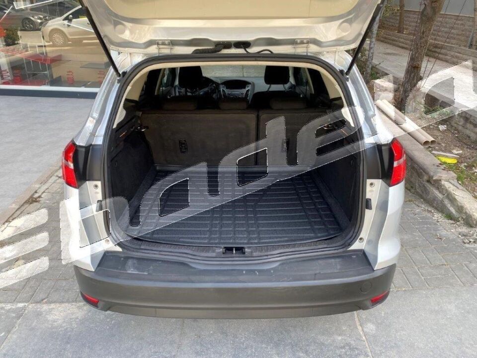 Ford Focus SW 2011-2018 Siyah 3D Kauçuk Kokusuz Bagaj Havuzu