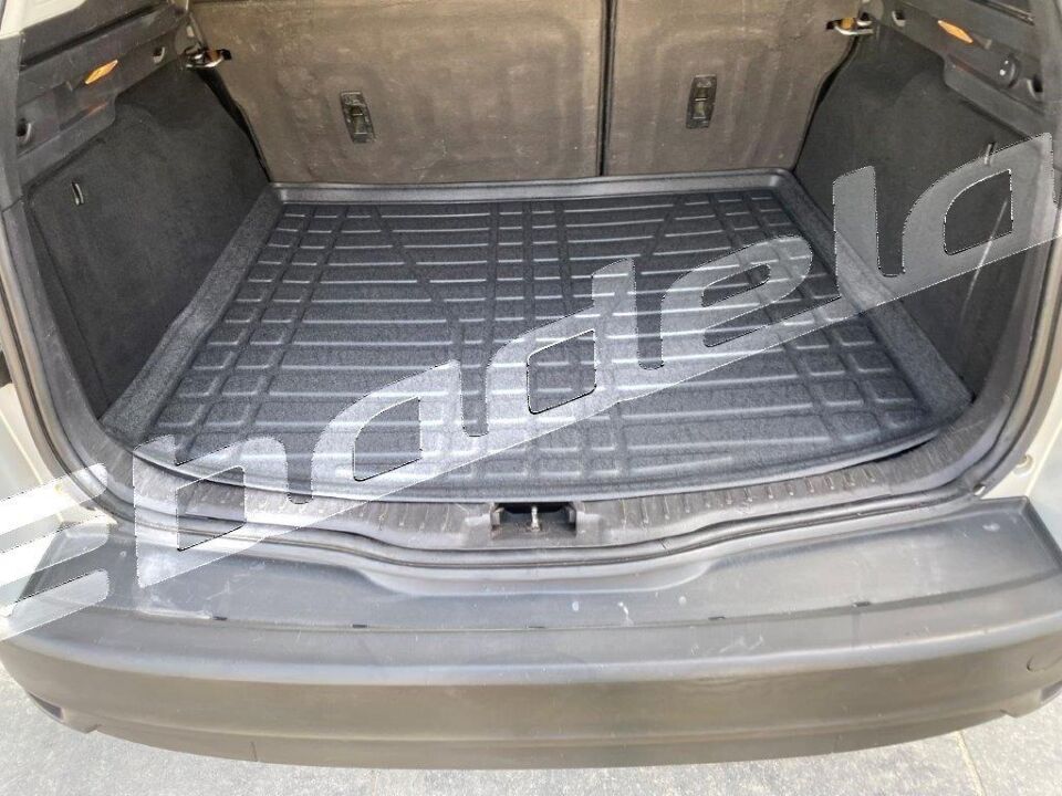 Ford Focus SW 2011-2018 Siyah 3D Kauçuk Kokusuz Bagaj Havuzu
