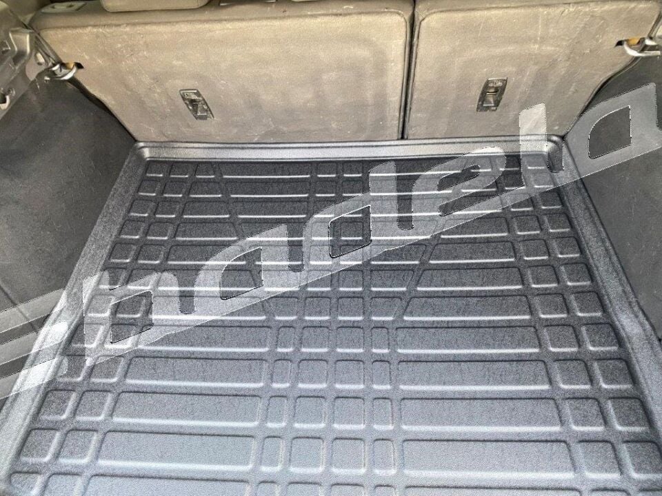Ford Focus SW 2011-2018 Siyah 3D Kauçuk Kokusuz Bagaj Havuzu