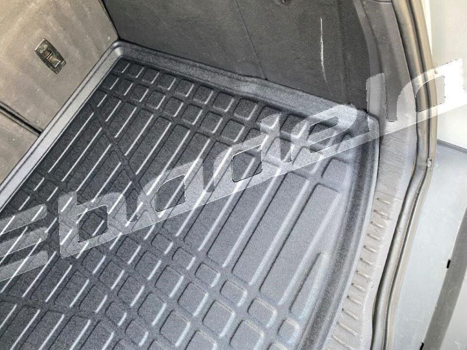 Ford Focus SW 2011-2018 Siyah 3D Kauçuk Kokusuz Bagaj Havuzu