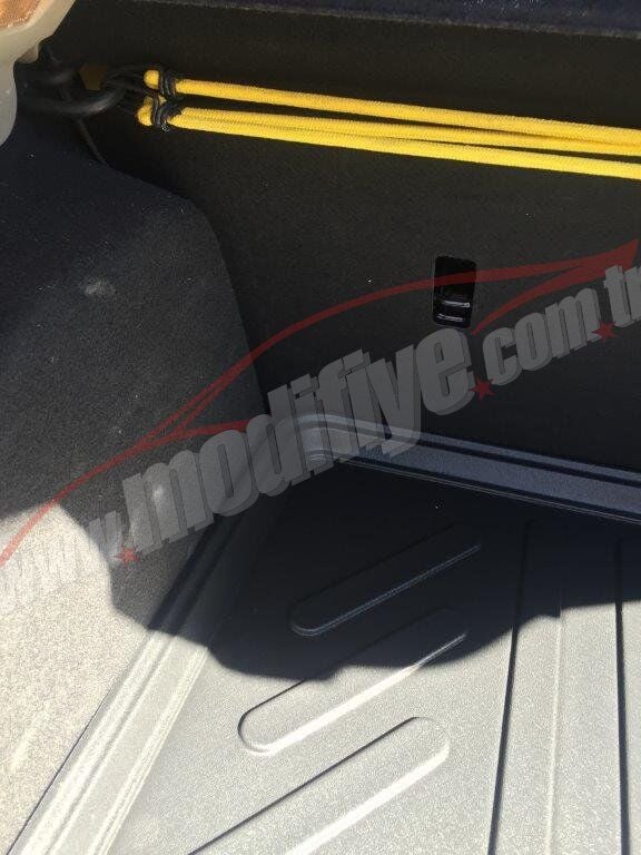 Ford Focus Hatchback 2011-2018 Siyah 3D Kauçuk Kokusuz Bagaj Havuzu