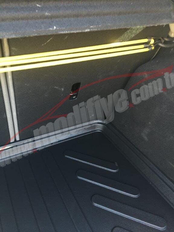 Ford Focus Hatchback 2011-2018 Siyah 3D Kauçuk Kokusuz Bagaj Havuzu