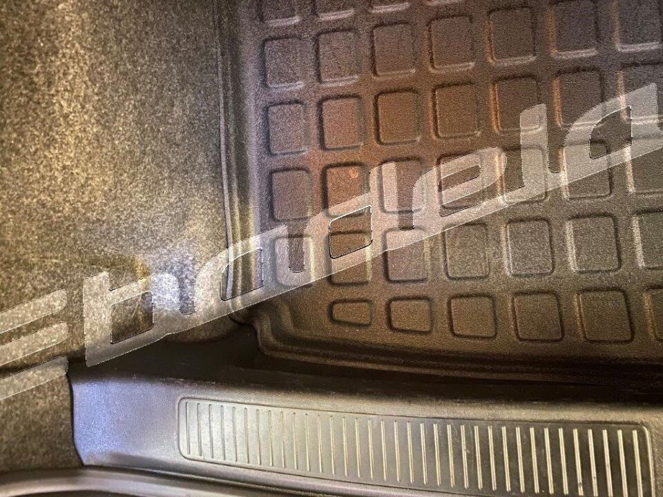 Fiat Grande Punto 2006-2018 Siyah 3D Kauçuk Kokusuz Bagaj Havuzu