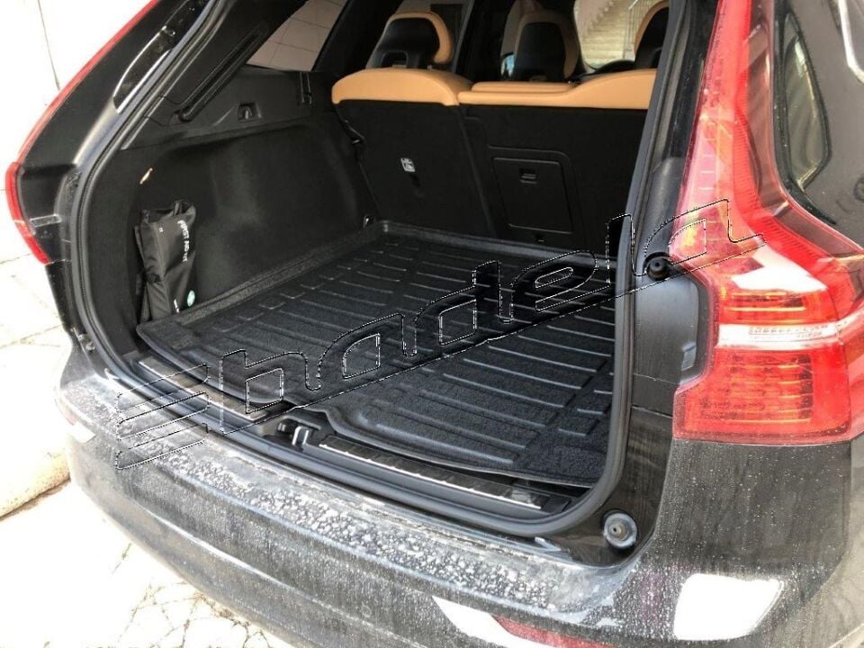 Volvo XC60 2017-2025 Siyah 3D Kauçuk Kokusuz Bagaj Havuzu