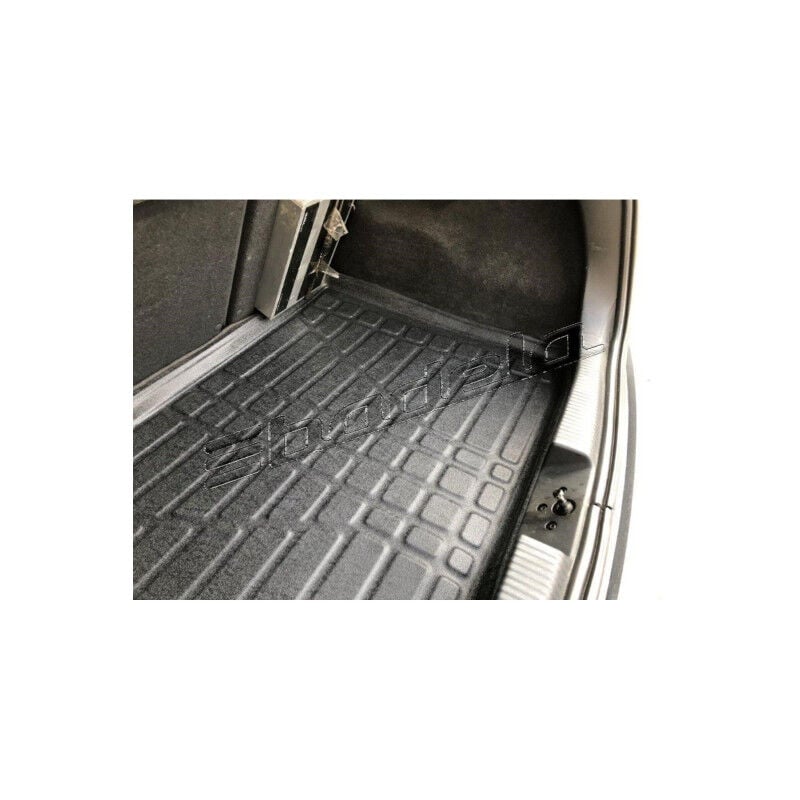 Ford Focus Hatchback 1998-2004 Siyah 3D Kauçuk Kokusuz Bagaj Havuzu