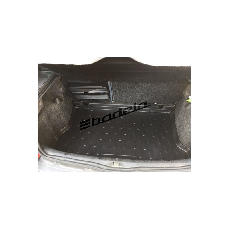 Renault Clio 2 Hatchback 1999-2008 Siyah 3D Kauçuk Kokusuz Bagaj Havuzu