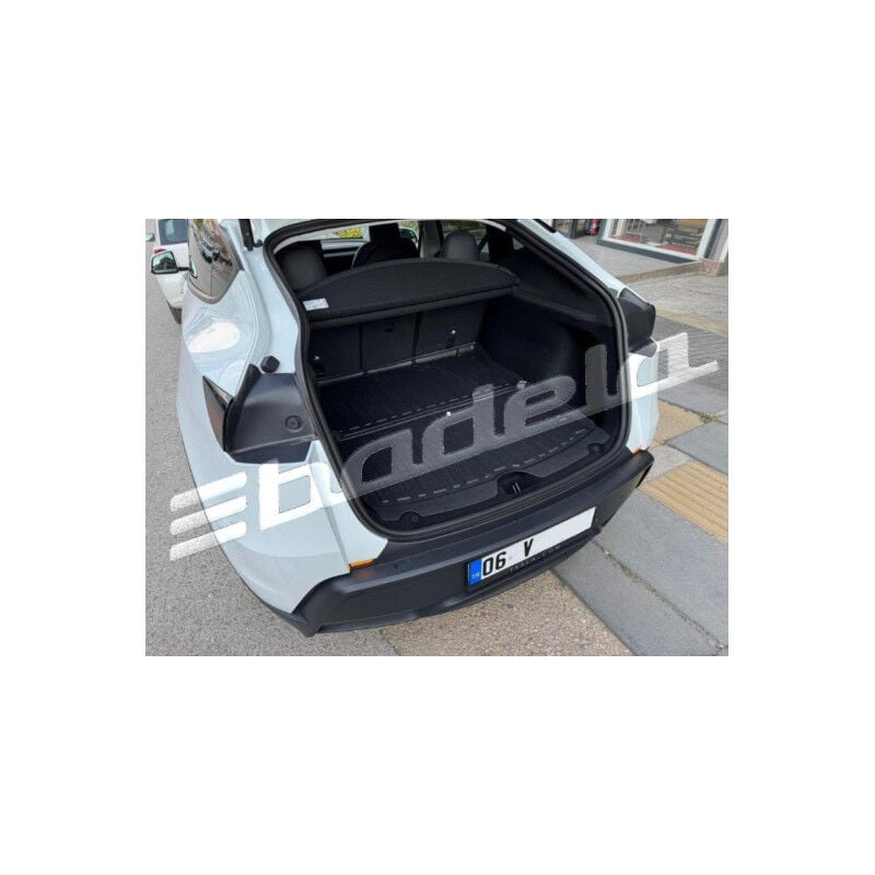 Tesla Model Y Juniper Elektrikli 2025-2026 Siyah 3D Kauçuk Kokusuz Bagaj Havuzu