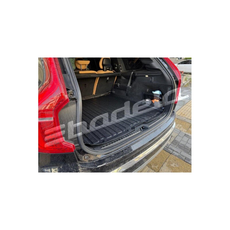 Volvo XC90 2015-2025 Siyah 3D Kauçuk Kokusuz Bagaj Havuzu