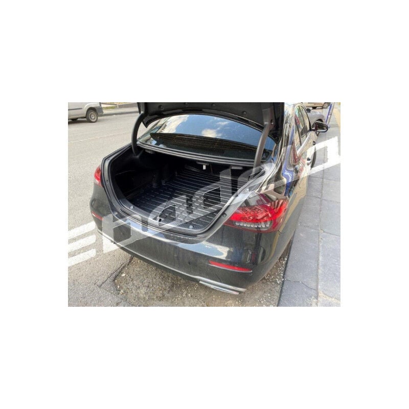 Mercedes E Serisi W213 2020-2023 Siyah 3D Kauçuk Kokusuz Bagaj Havuzu