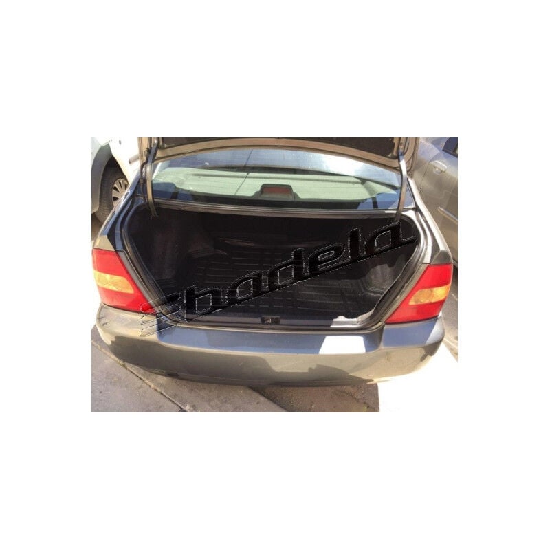 Toyota Corolla Sedan 2003-2007 Siyah 3D Kauçuk Kokusuz Bagaj Havuzu