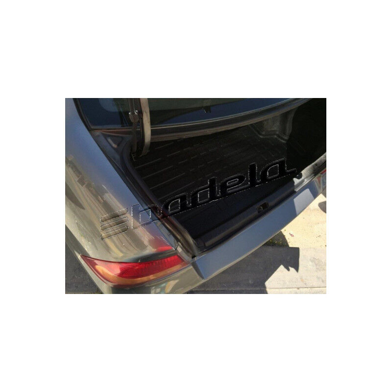 Toyota Corolla Sedan 2003-2007 Siyah 3D Kauçuk Kokusuz Bagaj Havuzu