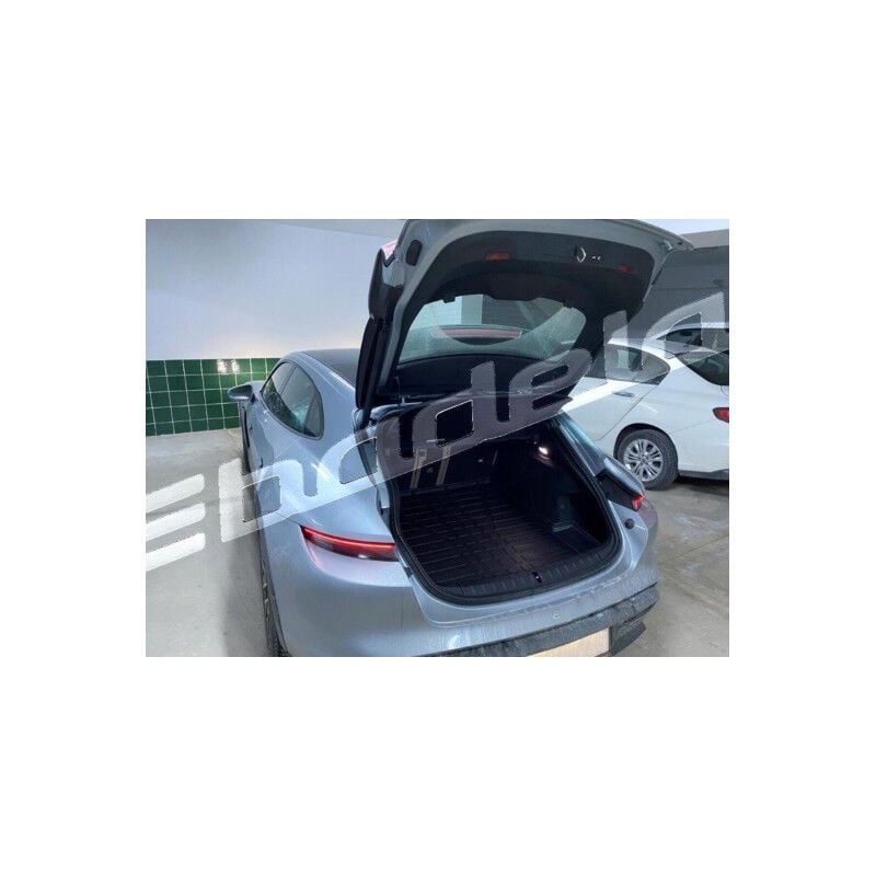 Porsche Taycan J1 2021-2025 Siyah 3D Kauçuk Kokusuz Bagaj Havuzu