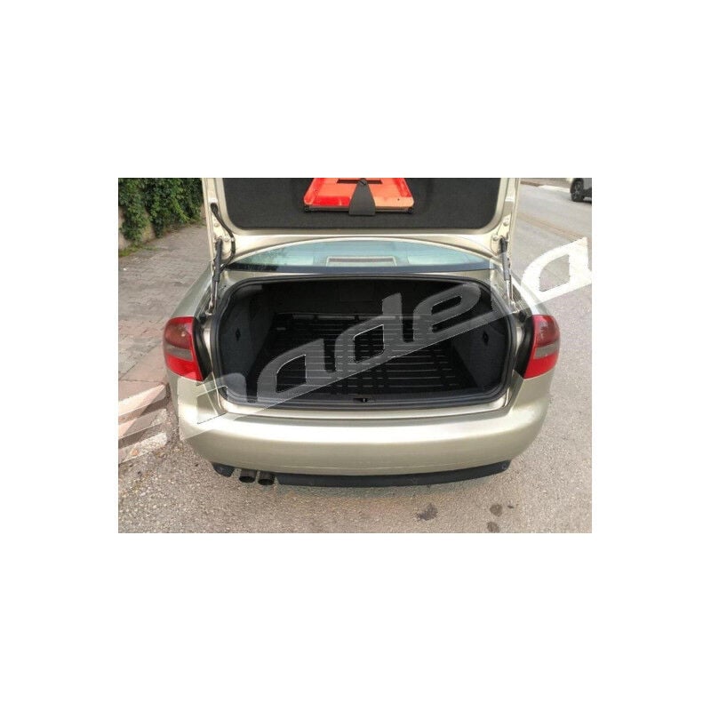 Audi A6 Sedan 1998-2004 Siyah 3D Kauçuk Kokusuz Bagaj Havuzu