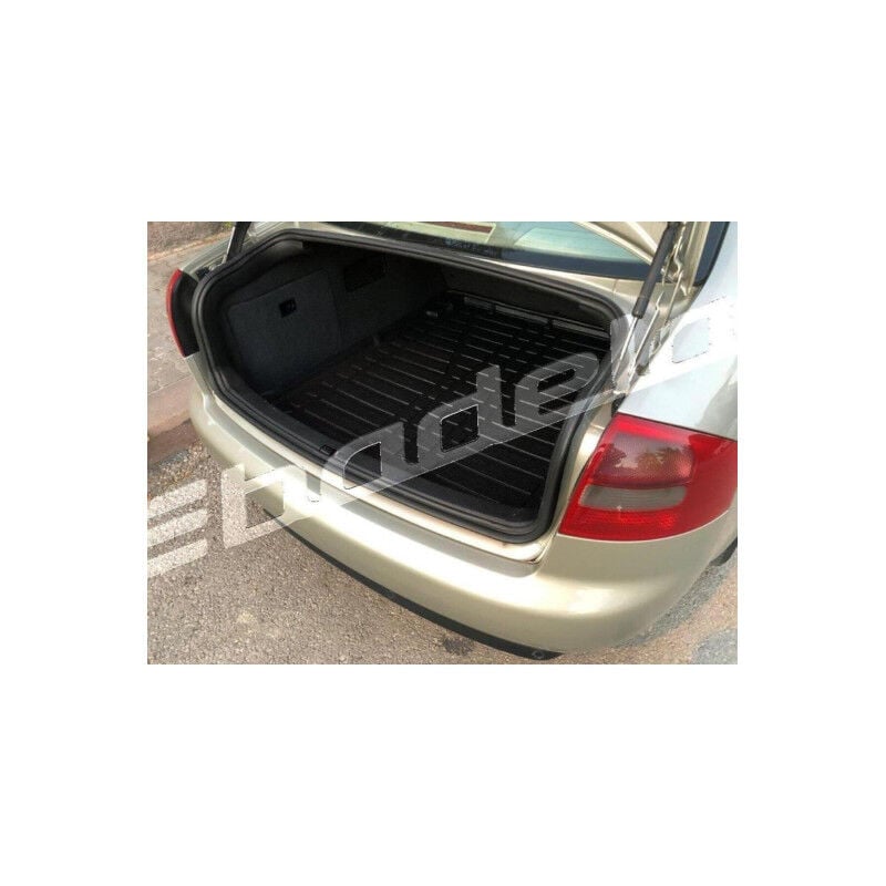 Audi A6 Sedan 1998-2004 Siyah 3D Kauçuk Kokusuz Bagaj Havuzu