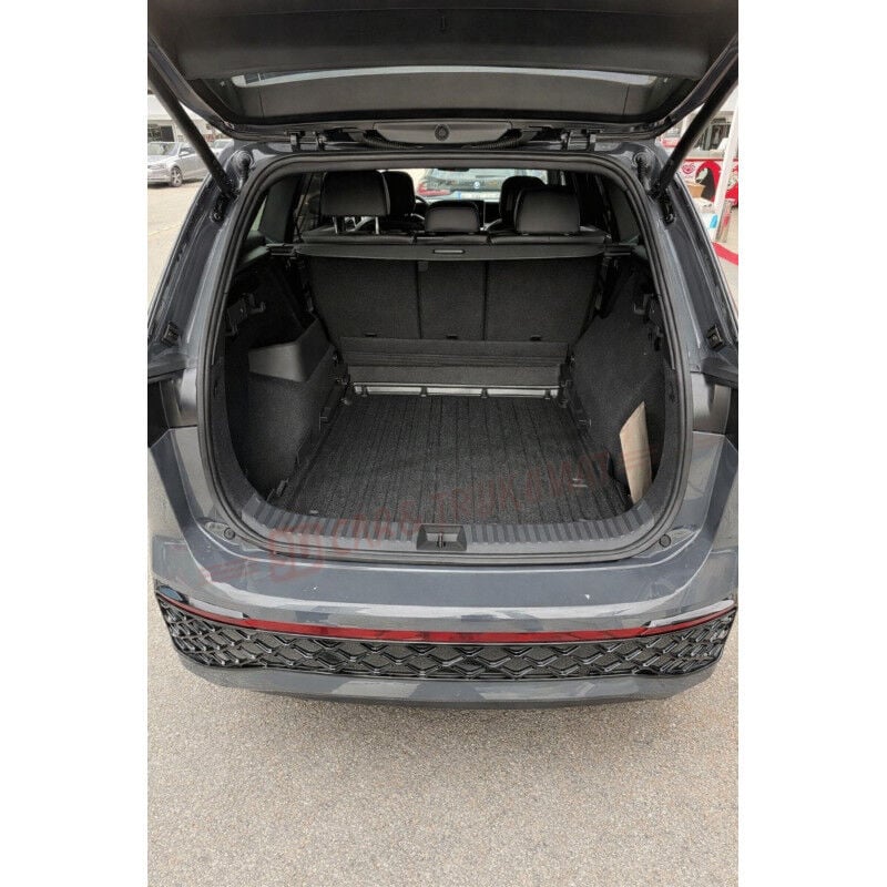 Volkswagen Tayron 2025-2026 Alt Kademe Siyah 3D Kauçuk Kokusuz Bagaj Havuzu