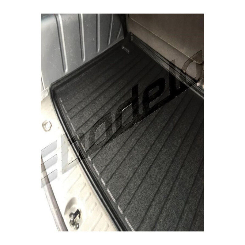 Volkswagen Caddy 2004-2010 Siyah 3D Kauçuk Kokusuz Bagaj Havuzu