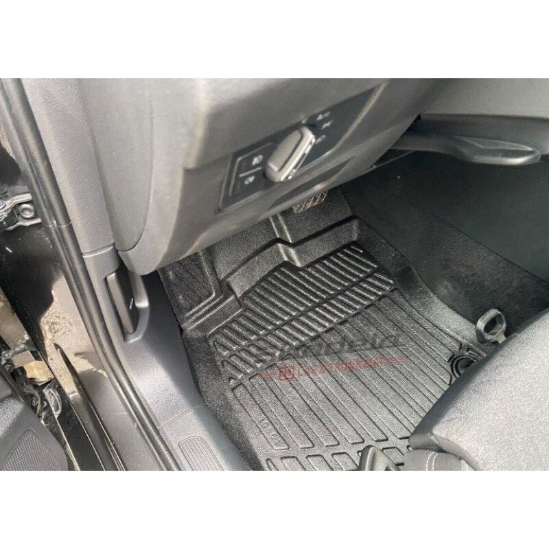 Volkswagen VW Passat B8 Sedan Variant 2014-2023 Siyah 3D Kauçuk Kokusuz Oto Paspas Tam Uyumlu Tam Koruma