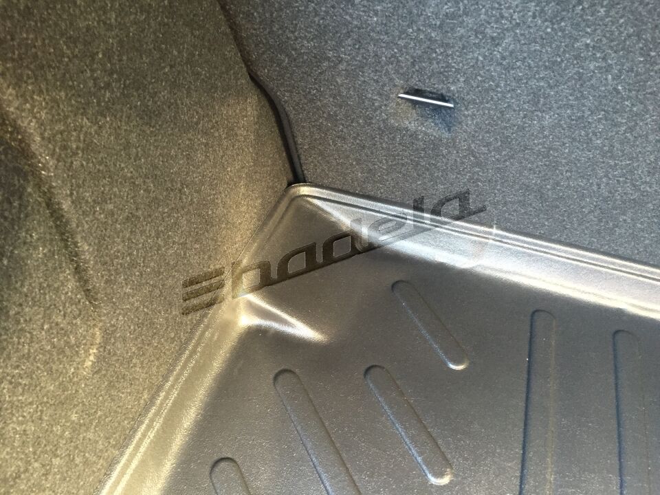 BMW 1 Serisi F20 Hatchback 2011-2018 Siyah 3D Kauçuk Kokusuz Bagaj Havuzu