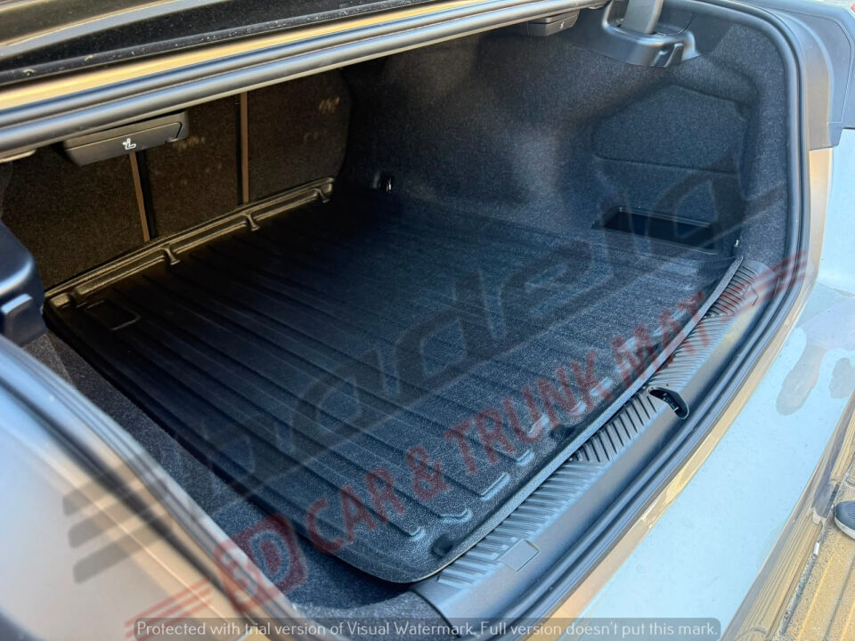 BMW 5 Serisi G60 Sedan 2023-2026 Siyah 3D Kauçuk Kokusuz Bagaj Havuzu