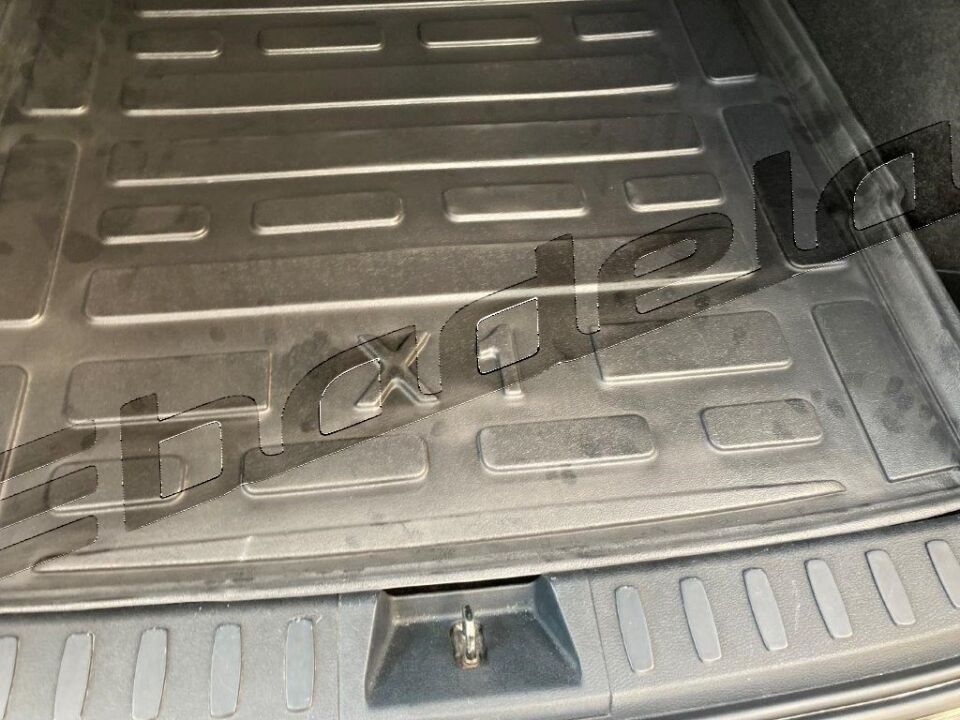 BMW X1 E84 2010-2015 Siyah 3D Kauçuk Kokusuz Bagaj Havuzu