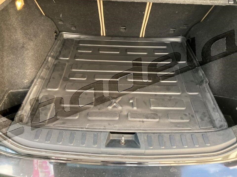 BMW X1 E84 2010-2015 Siyah 3D Kauçuk Kokusuz Bagaj Havuzu